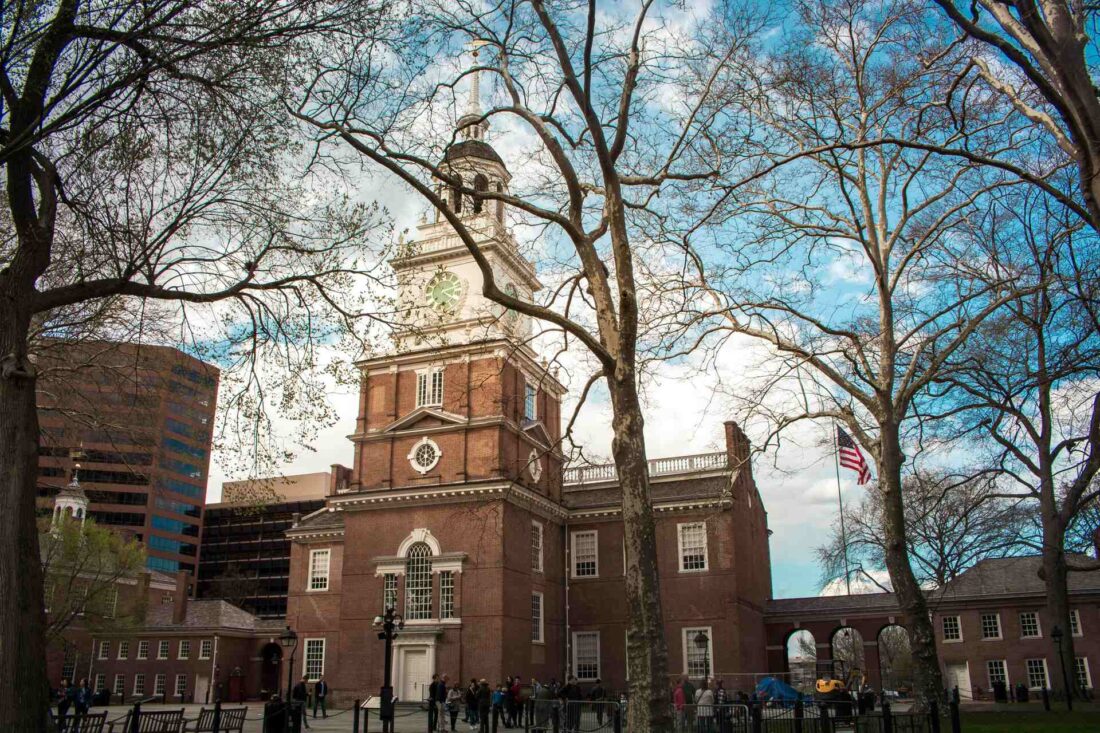 when you move long distance to Philadelphia, you can visit Independence hall