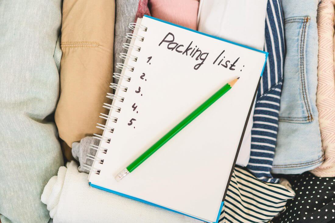 A packing list for long-distance moving 