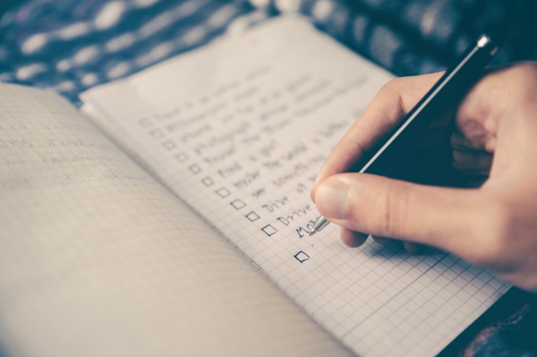A to-do checklist for moving