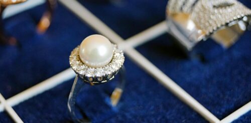 Pearl ring in a box